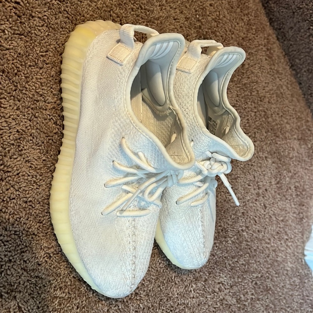 Yeezy Boost 350 ultra white